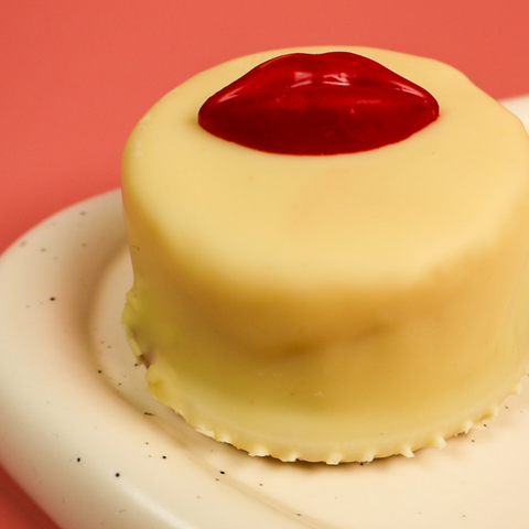 Fit Piggy Bar - White Twix