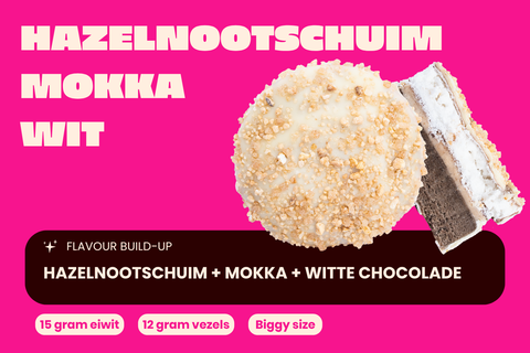 Hazelnootschuim Mokka Gebakje Wit